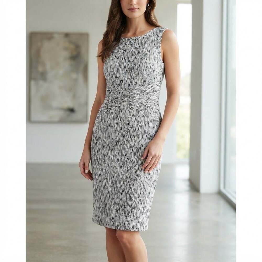 Alex Marie Black and Ivory Sleeveless Sheath Dress Size 12